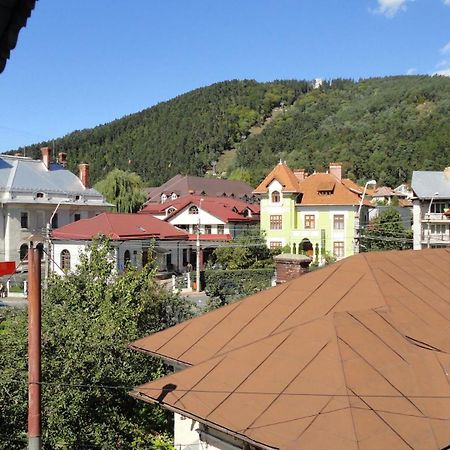 Vila Villador Piatra Neamt Bagian luar foto